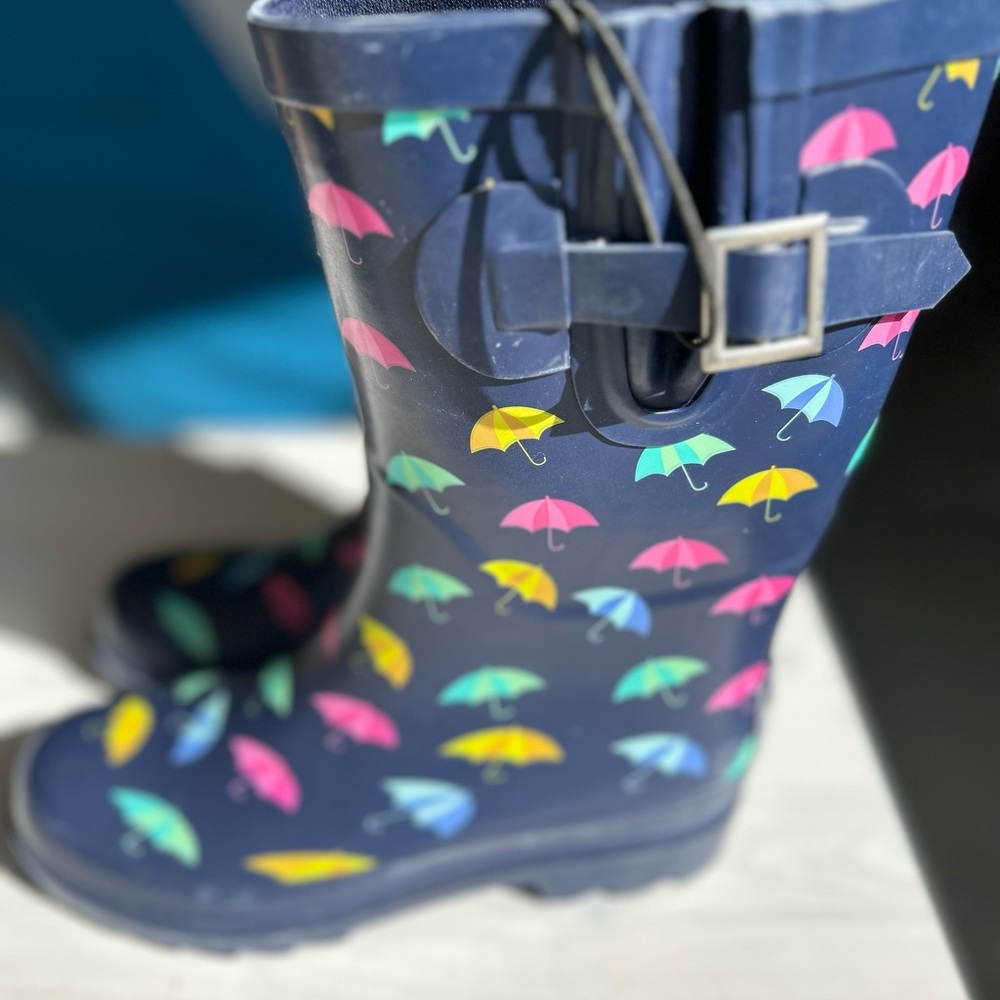 Magellan Outdoors Multicolor Umbrella Print Rain Boots - Picture 2 of 4